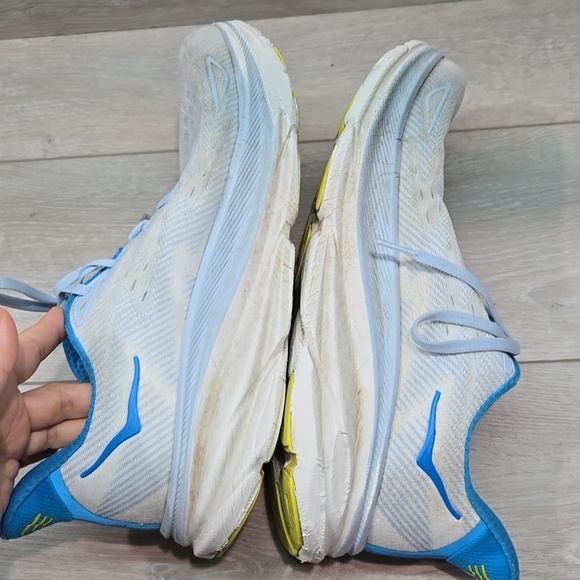 Hoka One One men\'s Clifton 9 Athletic Running Shoes Sneakers Sz 11.5D main image 14